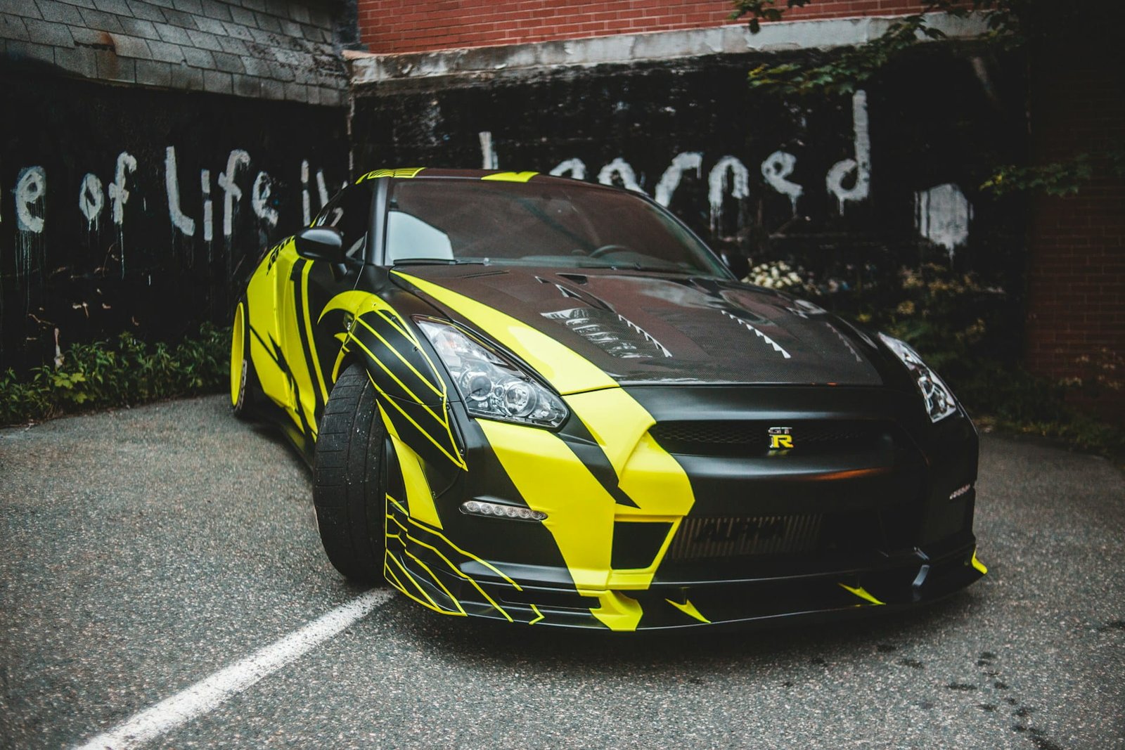 erik-mclean-wE4zJmY74tg-unsplash (1)